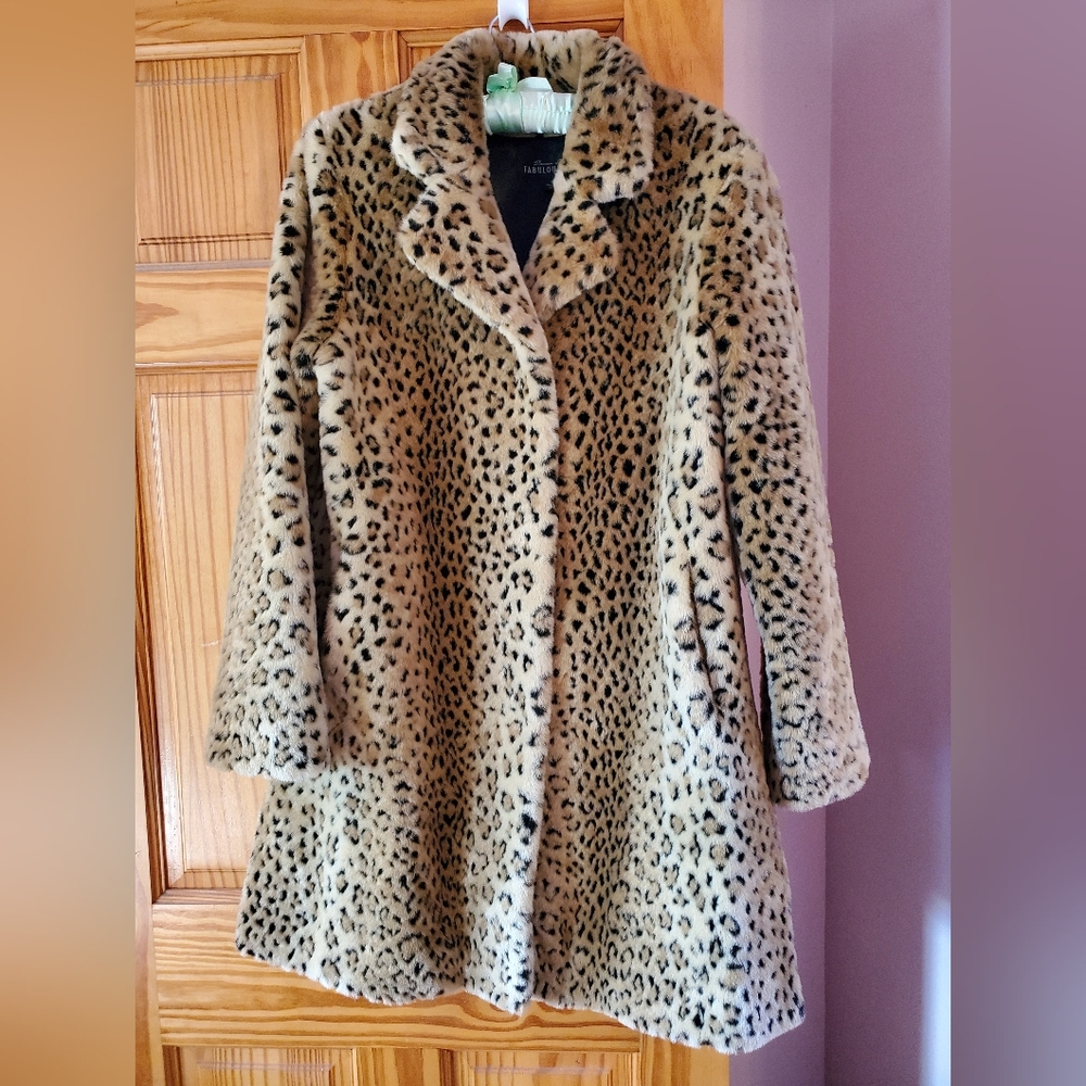 Fabulous Furs leopard print stroller coat size Small EUC